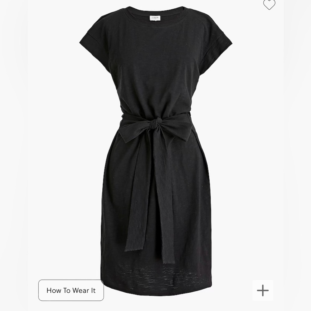 Short-sleeve tie-waist T-shirt dress